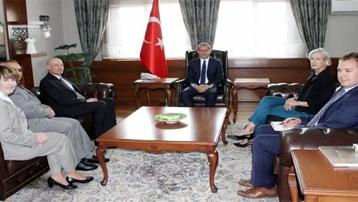 Büyükelçi Yardımcısı Mendelden Taşyapana Ziyaret