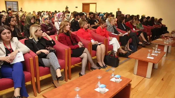 Girişimci İş kadınları Vanda Toplandı 