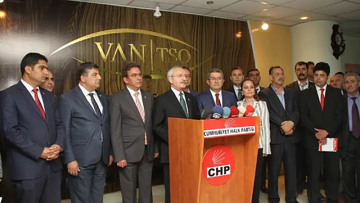 Kılıçdaroğlu, STK temsilcileriyle bir araya geldi