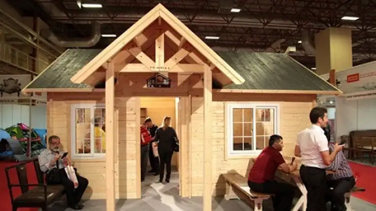 Çin malı çam ev iki saatte hazır!