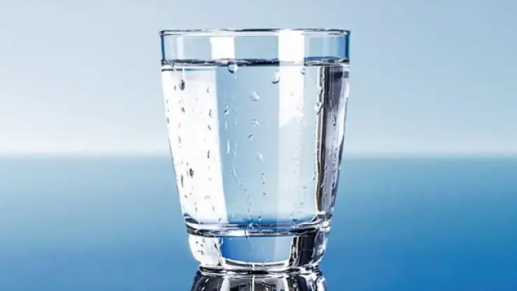 İftardan sonra en az 10 bardak su için
