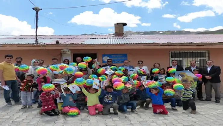 VEDAŞtan Öğrencilere Karne Hediyesi