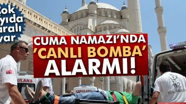 Üzerinde bomba olduğunu ve patlatacağını söyleyen bir kişi din görevlisi rehin aldıktan sonra cemaate dehşet dolu anlar yaşattı