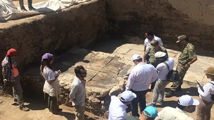 Ayanis Kalesi Gün Yüzüne Çıkarılıyor