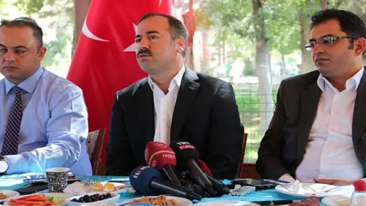 Vanda 40tan fazla sağlık çalışanı açığa alındı 