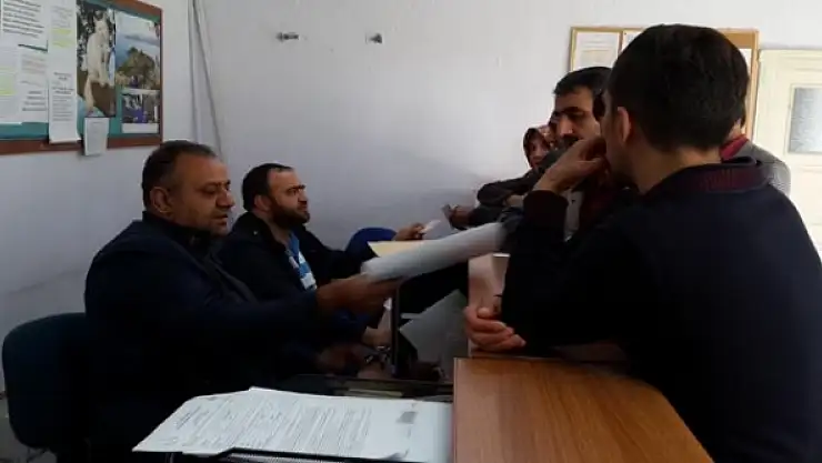 AÖL kayıtlarında aşırı yoğunluk