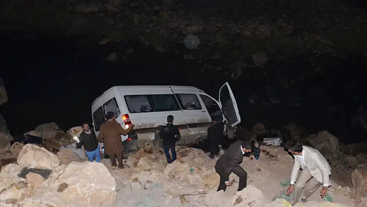 Yüksekova'da Kaza: 4 ölü, 11 yaralı