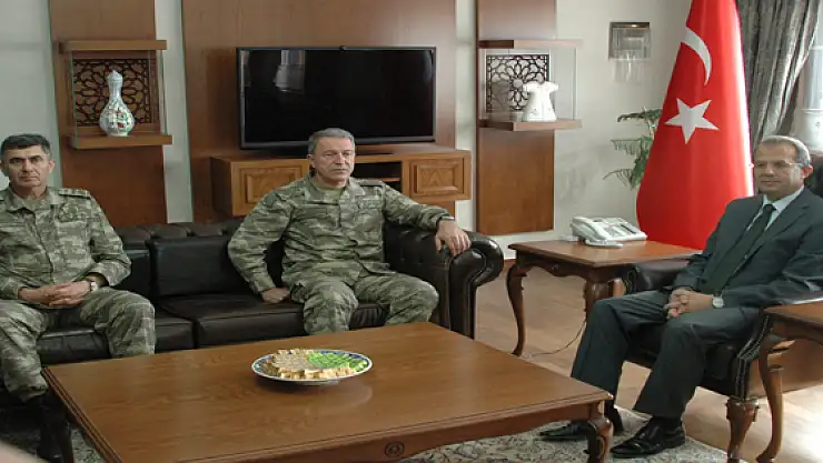  Genelkurmay Başkanı Akar Vanda