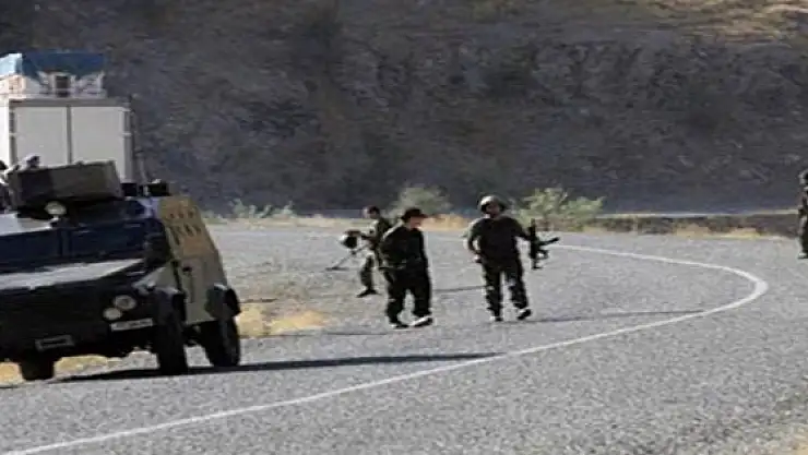 Başkale'de hain tuzak: 8 asker yaralı