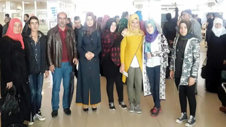 Vanlı gençler Kocaeli'ne uğurlandı