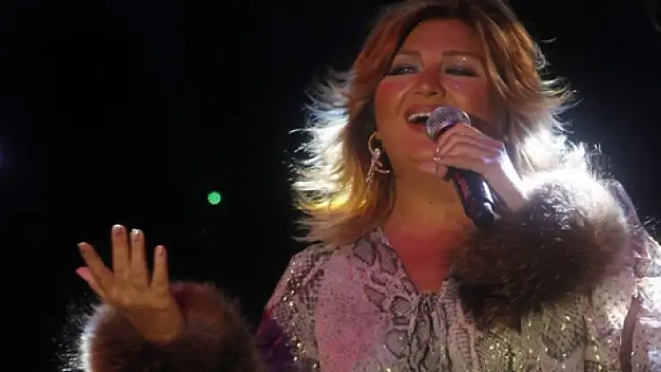 Sibel Can'dan flaş karar!