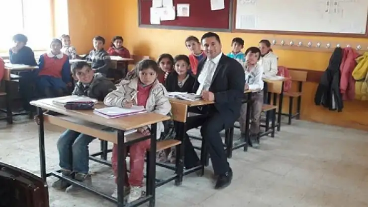 AK Partili Yıldırımçakardan okul ziyaret