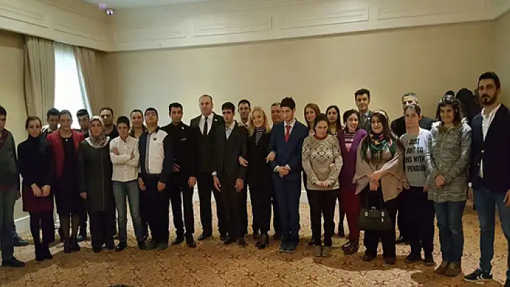 Engelliler ilk defa 5 yıldızlı otel gezdi