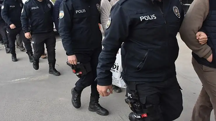 VAN MERKEZLİ FETÖ OPERASYONU: 6 GÖZALTI