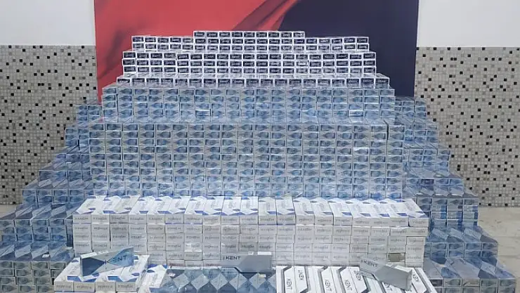 Başkale'de 24 bin 70 paket kaçak sigara ele geçirildi