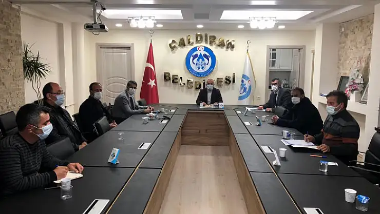 Çaldıran'da karla mücadele için kriz masası kuruldu