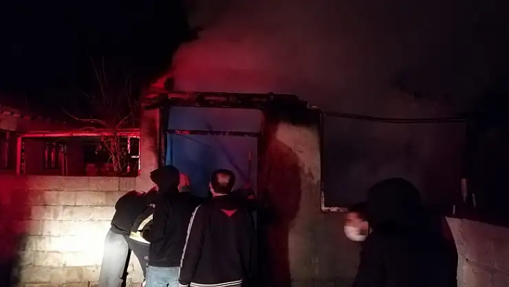 Marangoz atölyesinde yangın