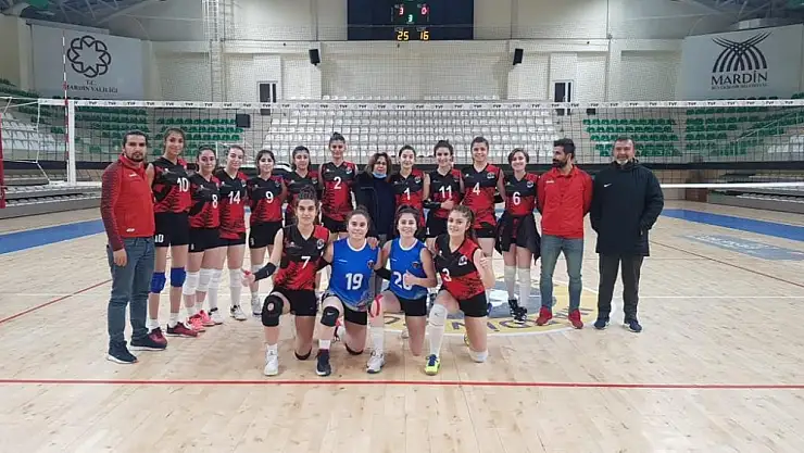 Büyükşehir Kadın Voleybol takımı liderliğini sürdürüyor