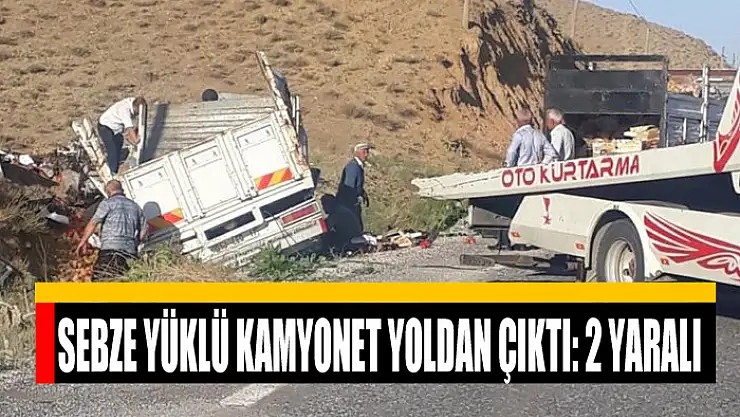 Sebze yüklü kamyonet yoldan çıktı: 2 yaralı