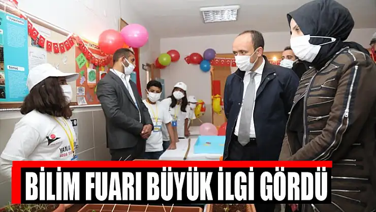 Başkale'de bilim fuarı büyük ilgi gördü