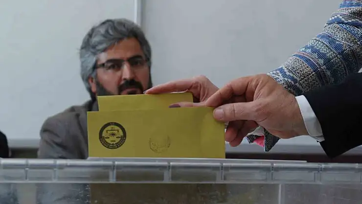 3 ilçe ve 4 beldede seçimler yenilenecek