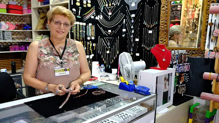 62 yaşında Van YYÜ'den birincilikle mezun oldu