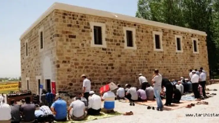 98 YIL SONRA  BAYRAM NAMAZI KILINDI