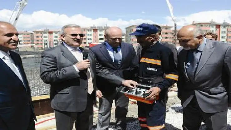 ADALI HOLDİNG, YARAYA MERHEM OLDU