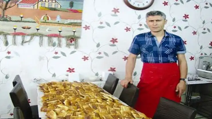 RAMAZAN ÇÖREĞİ TEZGÂHLARDA