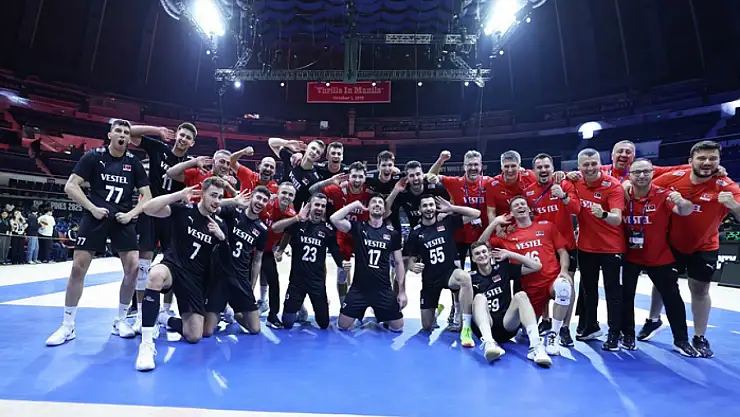 A Milli Erkek Voleybol takımı, namağlup son 16 turuna yükseldi