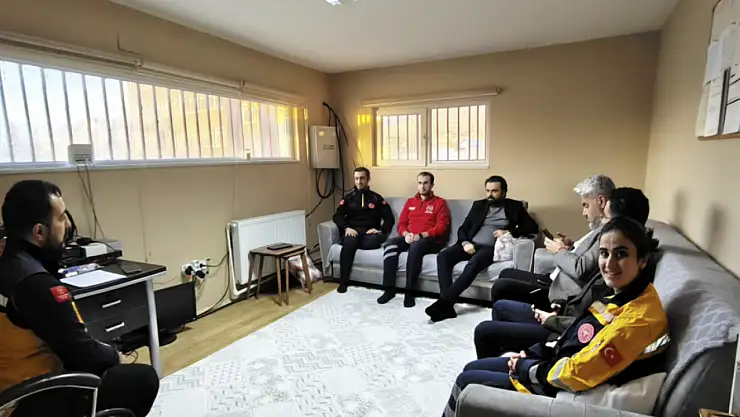 Acil sağlık hizmetleri haftasında 112 çalışanlarına yerinde ziyaret