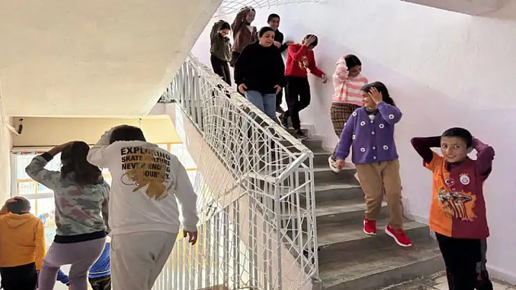 Afet farkındalık eğitimleri devam ediyor