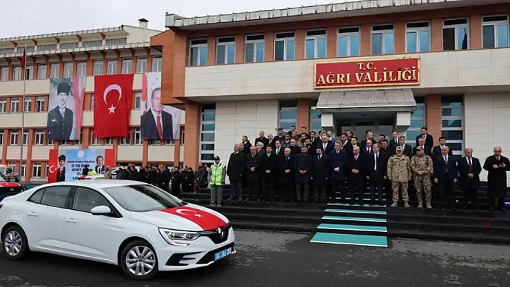 Ağrı'da güvenlik güçlerine 85 yeni araç teslim edildi
