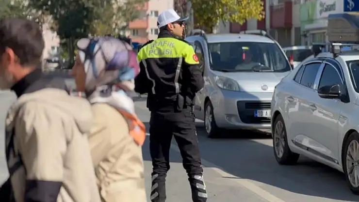 Ağrı'da huzur ve güvenlik için denetimler sürüyor
