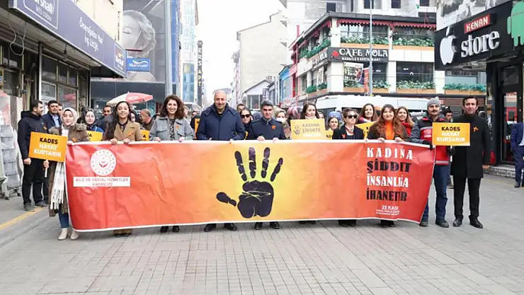 Ağrı'da kadına yönelik şiddete karşı farkındalık yürüyüşü