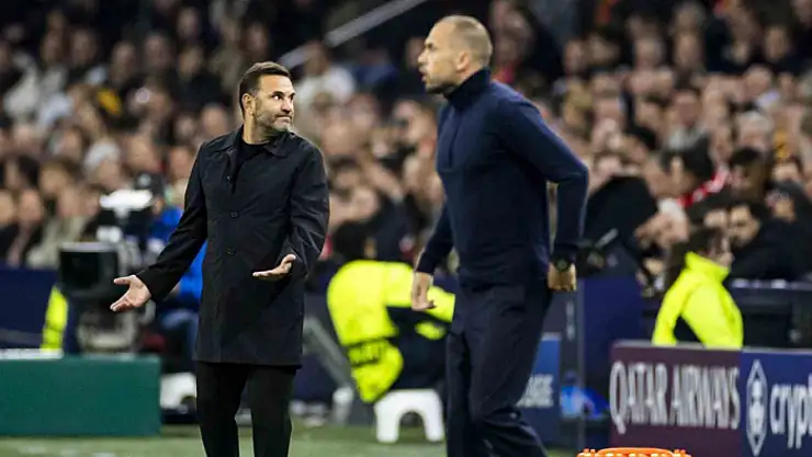 Ajax, John Heitinga'nın görevine son verdi