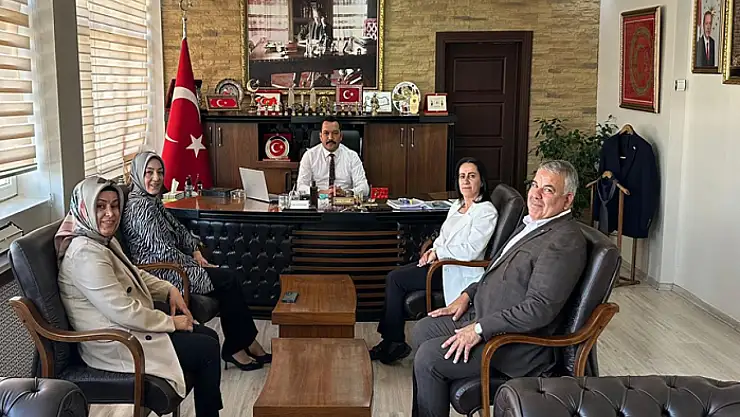 AK Parti Kadın Kolları'ndan Kaymakam Türkmenoğlu'na ziyaret