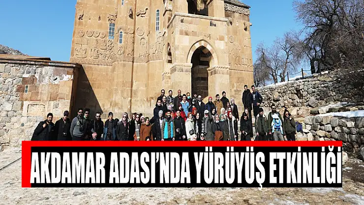 Akdamar Adası'nda yürüyüş etkinliği