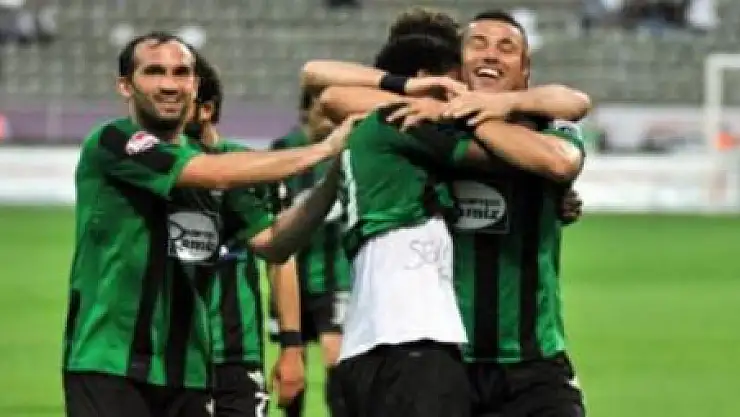 Akhisar Mucizeyi Gerçekleştirdi