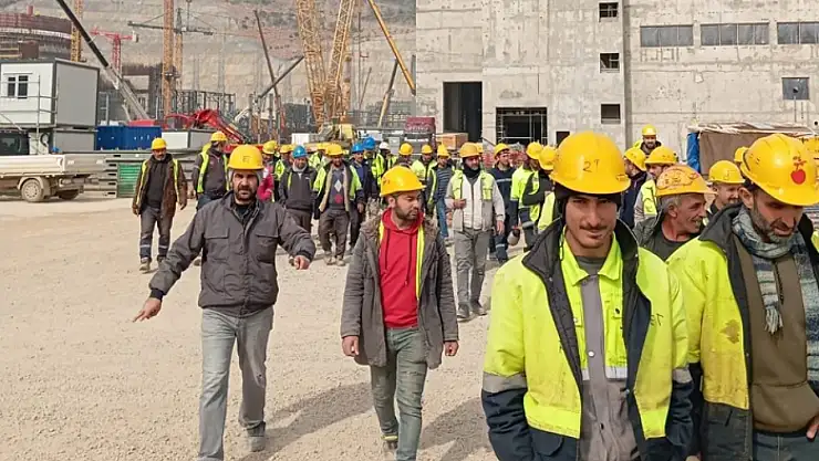 Akkuyu NGS'de taşeron firma işçilerinden maaş tepkisi