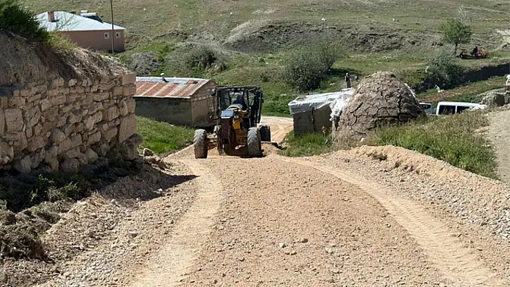 Alabayır Mahallesi'nde yollar yenileniyor