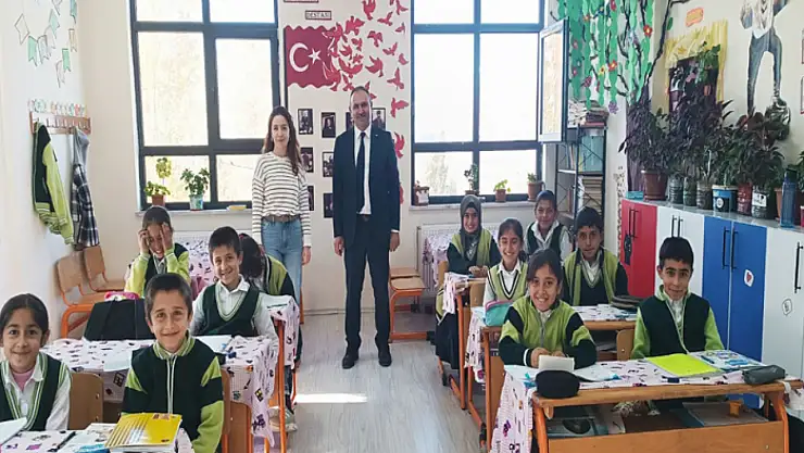 Alhan, Beydağı İlkokulu'nu ziyaret etti