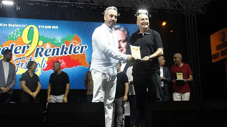 Antalya'da Yöreler Renkler Festivali'nde Van rüzgârı esti