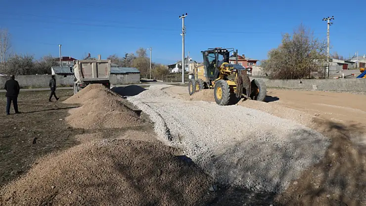 Arısu Mahallesi'nde stabilize yol çalışmaları tamamladı