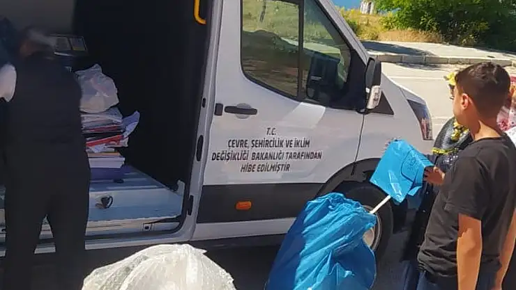 'Atığını Getir, Hediyeni Al' kampanyası sürüyor