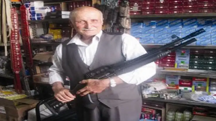 İŞİNİN ERBABI:RIFKI GÖRGÜLÜ (AVCI)