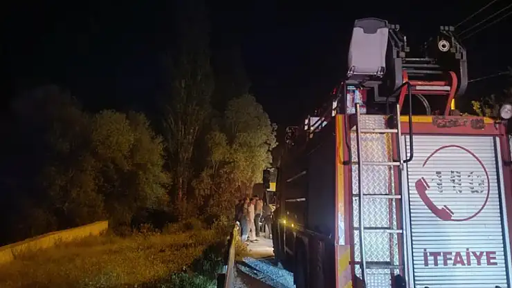 Bahçesaray'da çaya düşen kız çocuğu hayatını kaybetti
