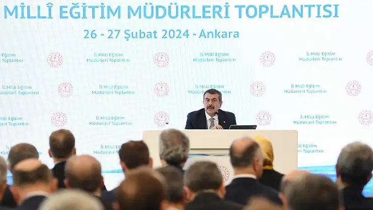 Bakan Tekin, 81 ilin milli eğitim müdürleriyle bir araya geldi
