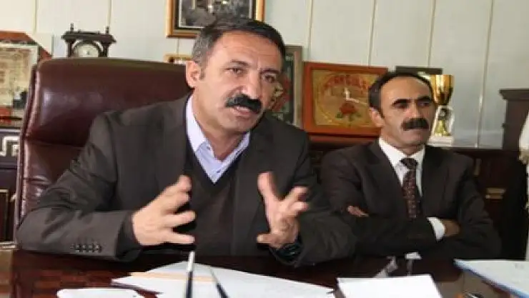 BAŞKALE BELEDİYE BAŞKANI İSTİFA ETTİ