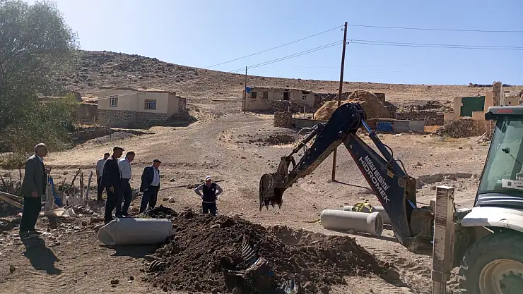 Başkale'de altyapı çalışmaları devam ediyor